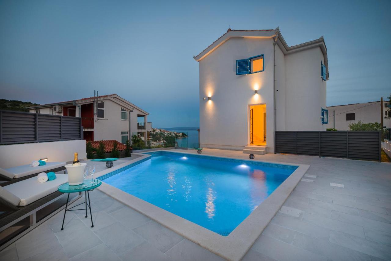 Villa Miholina - With Heated Swimming Pool 特罗吉尔 外观 照片